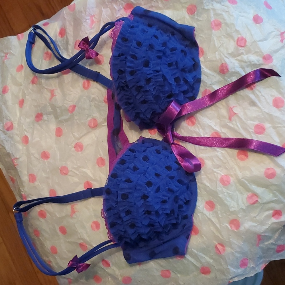 Victoria's Secret balconet bra 34b